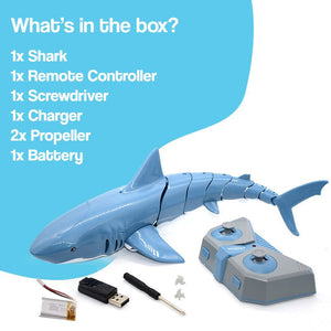 Remote-Control Shark Splash Set (view 17)