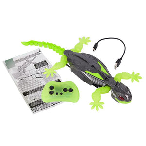 RC Robo-Lizard remote control wall-climbing gecko robot toy on white surface